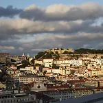 Апартаменти Entre O Carmo E A Trindade *