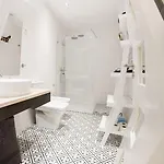 Entre O Carmo E A Trindade Апартаменти