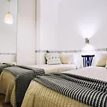 Entre O Carmo E A Trindade Apartment *