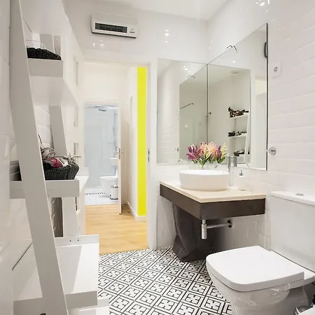 Entre O Carmo E A Trindade アパート