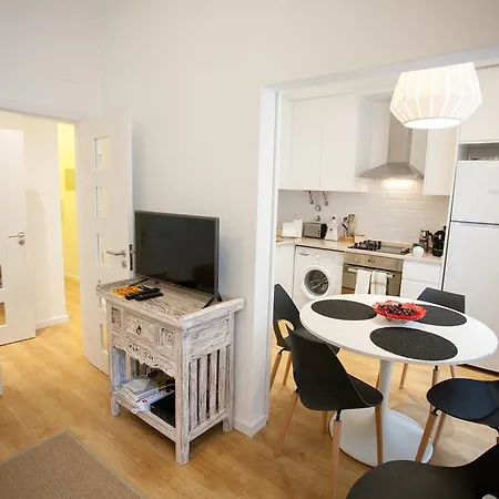 アパート Entre O Carmo E A Trindade リスボン