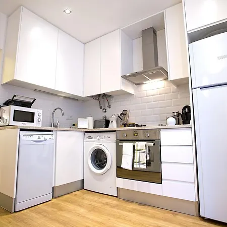 Entre O Carmo E A Trindade