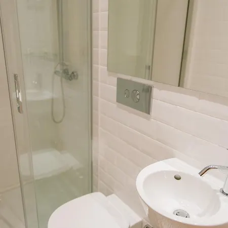 Entre O Carmo E A Trindade リスボン