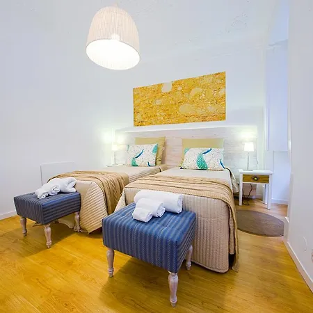 Entre O Carmo E A Trindade